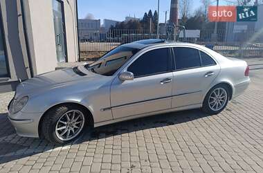 Седан Mercedes-Benz E-Class 2003 в 