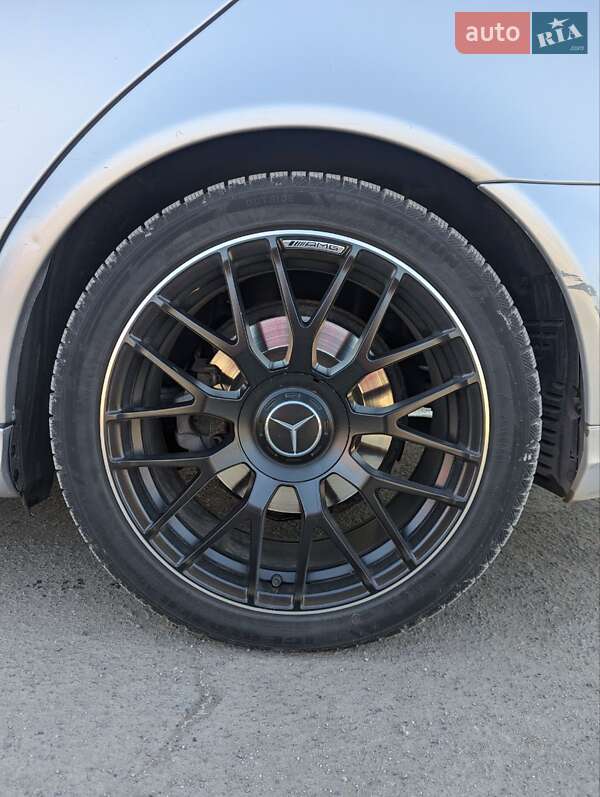 Седан Mercedes-Benz E-Class 2004 в Бершаді