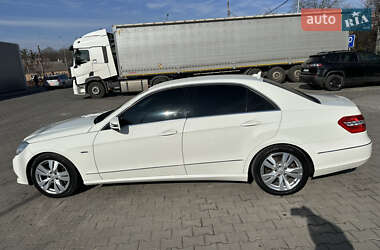 Седан Mercedes-Benz E-Class 2011 в Вінниці