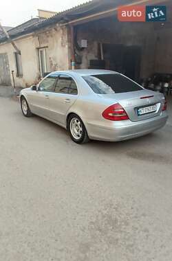 Седан Mercedes-Benz E-Class 2002 в Івано-Франківську