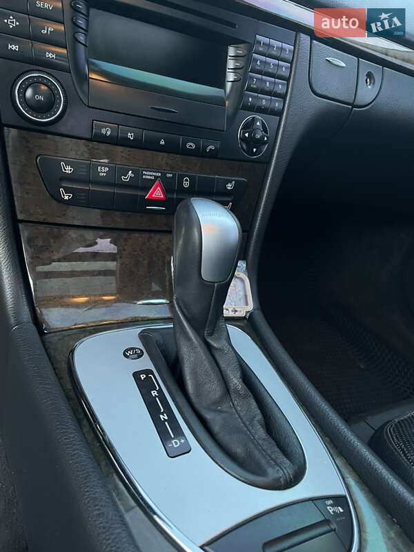 Седан Mercedes-Benz E-Class 2003 в Сокирянах