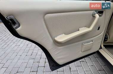 Седан Mercedes-Benz E-Class 1986 в 