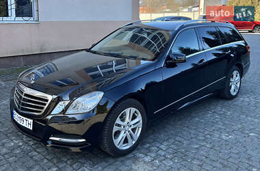 Универсал Mercedes-Benz E-Class 2012 в Львове