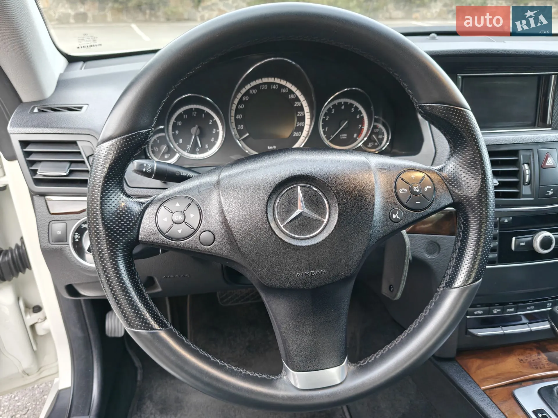2010 Mercedes-Benz E-klasse - мініатюра 34