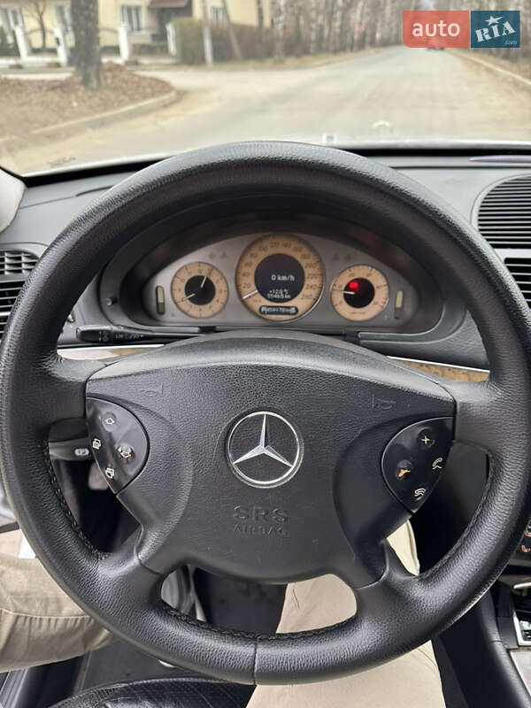 Седан Mercedes-Benz E-Class 2002 в Черновцах