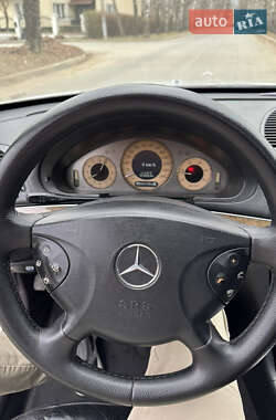 Седан Mercedes-Benz E-Class 2002 в 