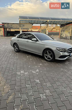 Седан Mercedes-Benz E-Class 2018 в 