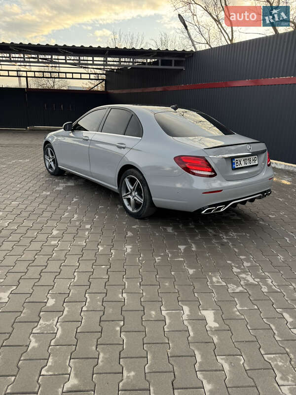 Седан Mercedes-Benz E-Class 2018 в Хмельницком