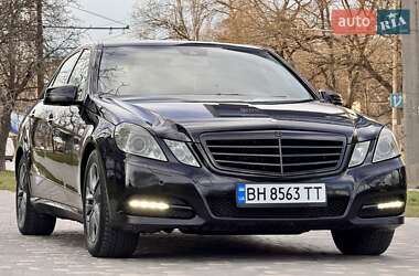 Седан Mercedes-Benz E-Class 2012 в 