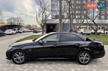Седан Mercedes-Benz E-Class 2012 в 