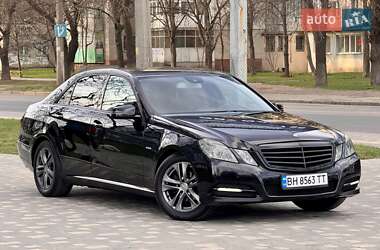 Седан Mercedes-Benz E-Class 2012 в 