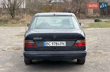 Седан Mercedes-Benz E-Class 1987 в 