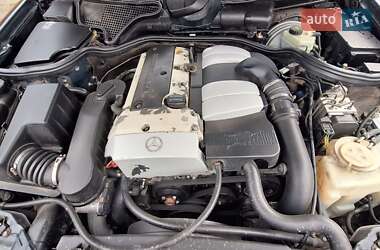 Седан Mercedes-Benz E-Class 2001 в 