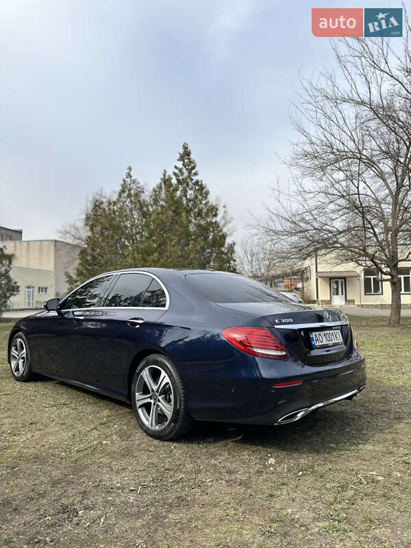 Седан Mercedes-Benz E-Class 2017 в Харкові