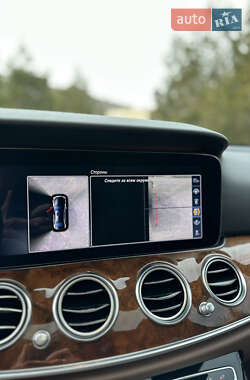 Седан Mercedes-Benz E-Class 2017 в 