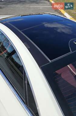 Купе Mercedes-Benz E-Class 2011 в 