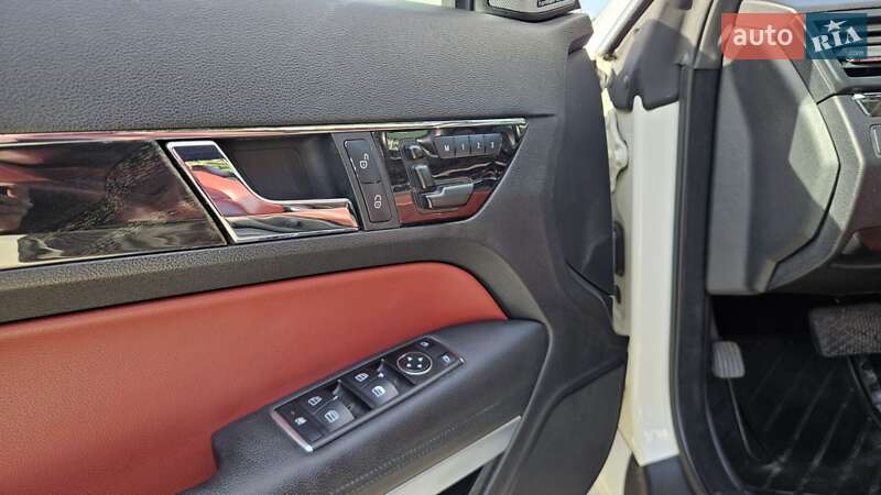 Купе Mercedes-Benz E-Class 2011 в Ирпене