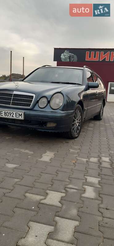 Универсал Mercedes-Benz E-Class 1998 в 