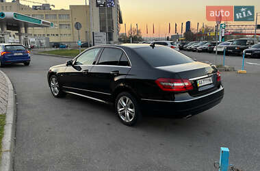 Седан Mercedes-Benz E-Class 2010 в 