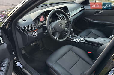 Седан Mercedes-Benz E-Class 2010 в 