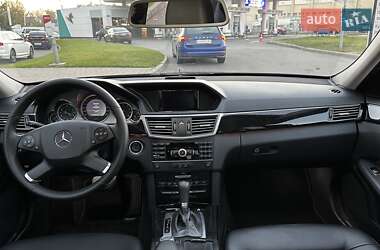 Седан Mercedes-Benz E-Class 2010 в 