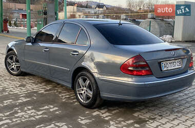 Седан Mercedes-Benz E-Class 2003 в Турке