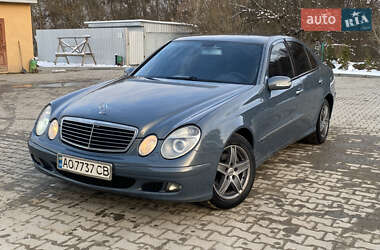 Седан Mercedes-Benz E-Class 2003 в Турке