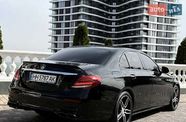 Седан Mercedes-Benz E-Class 2016 в 