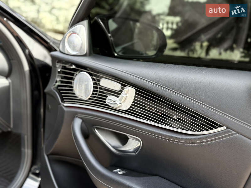 Седан Mercedes-Benz E-Class 2016 в Киеве