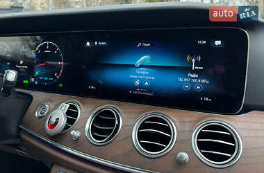 Седан Mercedes-Benz E-Class 2022 в 