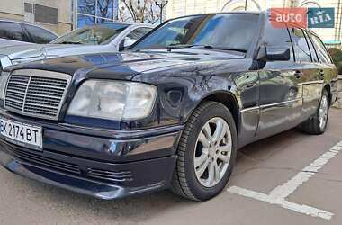 Универсал Mercedes-Benz E-Class 1995 в 