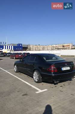 Седан Mercedes-Benz E-Class 2003 в  фото 5 Седан Mercedes-Benz E-Class 2003 в