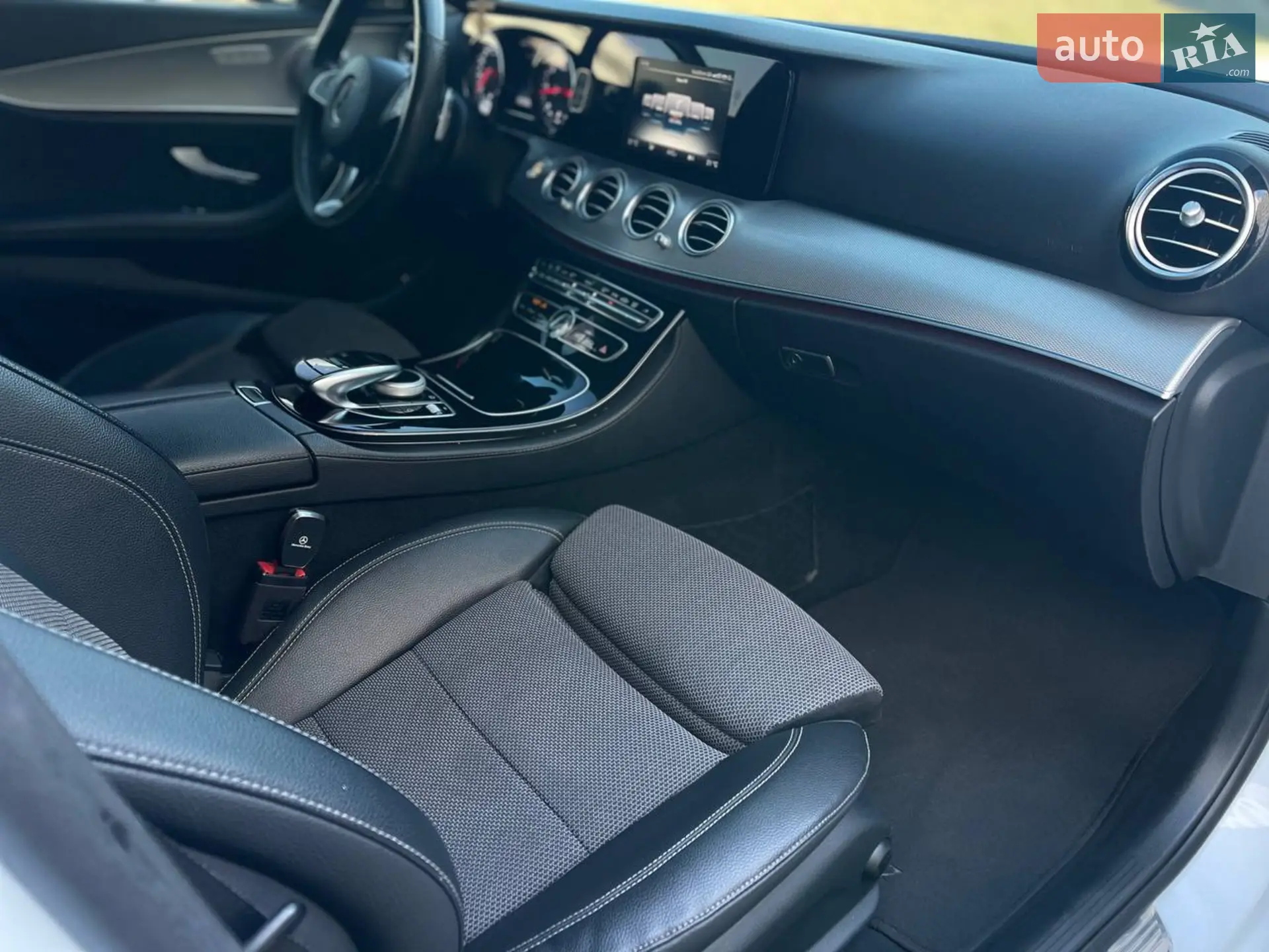 2016 Mercedes-Benz E-klasse - мініатюра 11