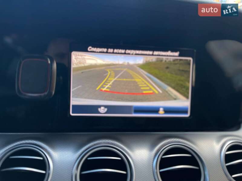 Седан Mercedes-Benz E-Class 2016 в Южному