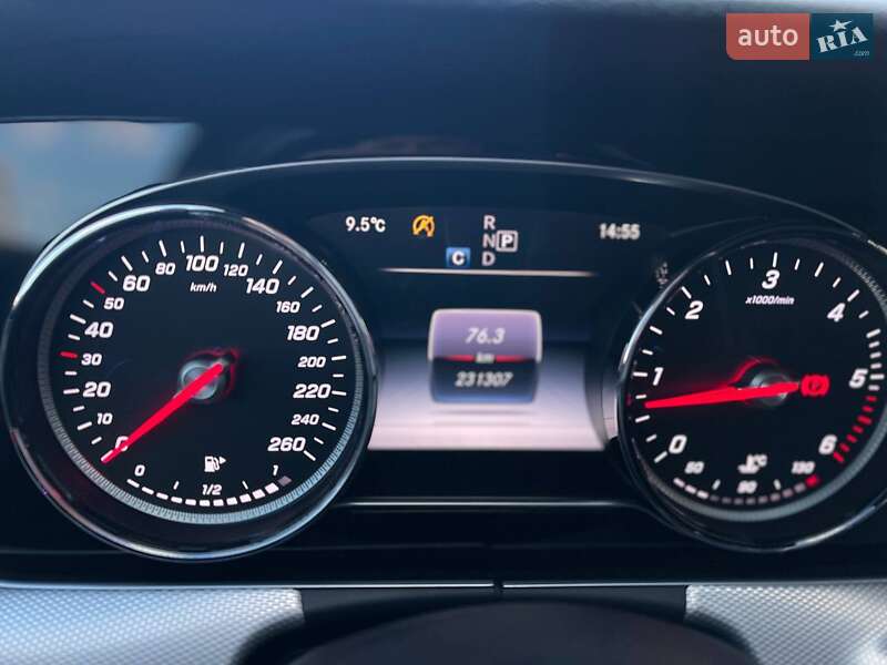 Седан Mercedes-Benz E-Class 2016 в Южному