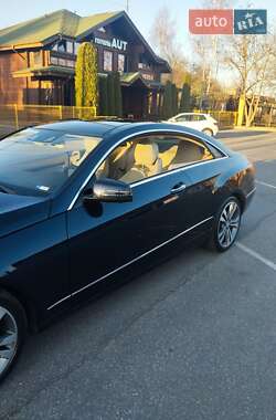 Купе Mercedes-Benz E-Class 2016 в 