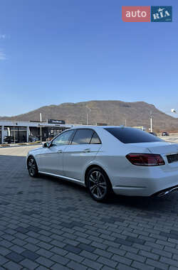Седан Mercedes-Benz E-Class 2014 в Ужгороде