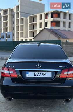 Седан Mercedes-Benz E-Class 2012 в 