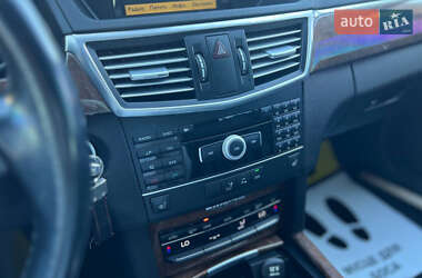 Седан Mercedes-Benz E-Class 2012 в 
