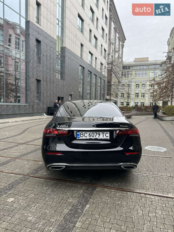 Седан Mercedes-Benz E-Class 2020 в Киеве