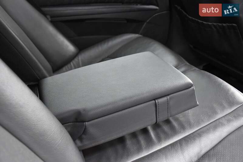 Седан Mercedes-Benz E-Class 2004 в Дрогобыче