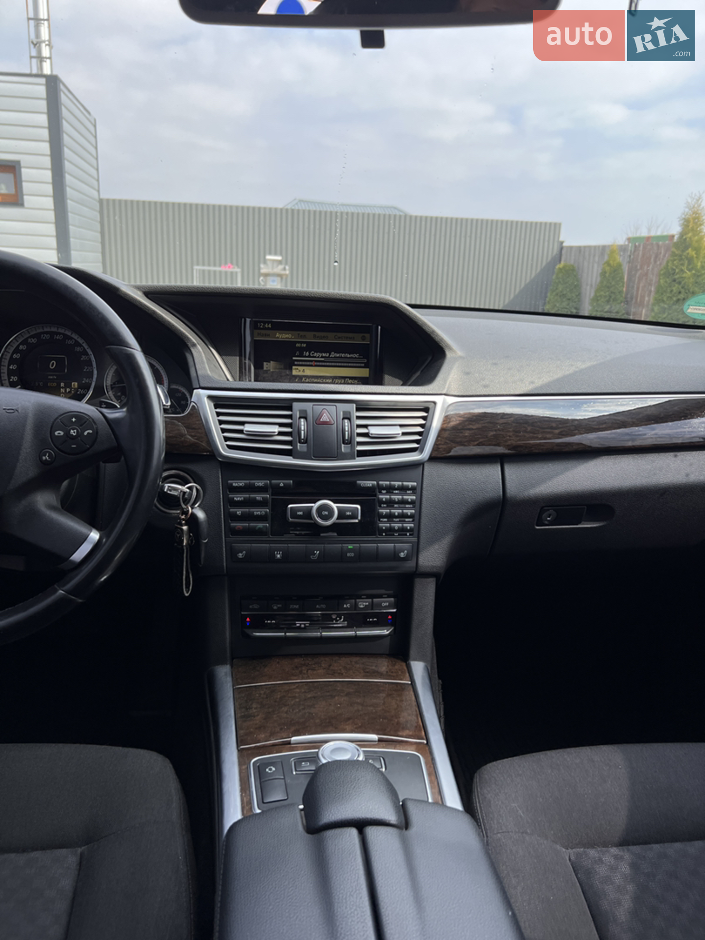 2011 Mercedes-Benz E-klasse - мініатюра 19