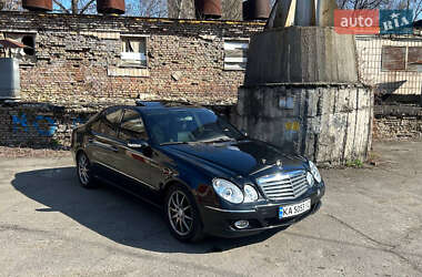 Седан Mercedes-Benz E-Class 2002 в 