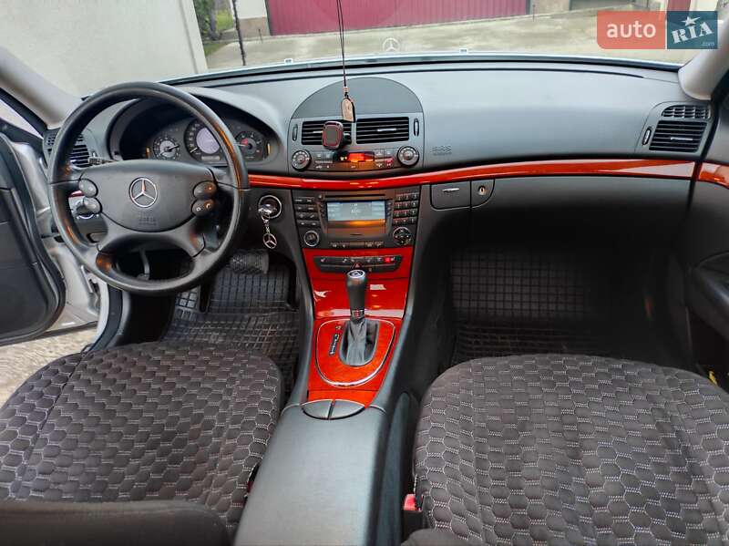 Седан Mercedes-Benz E-Class 2007 в Черновцах