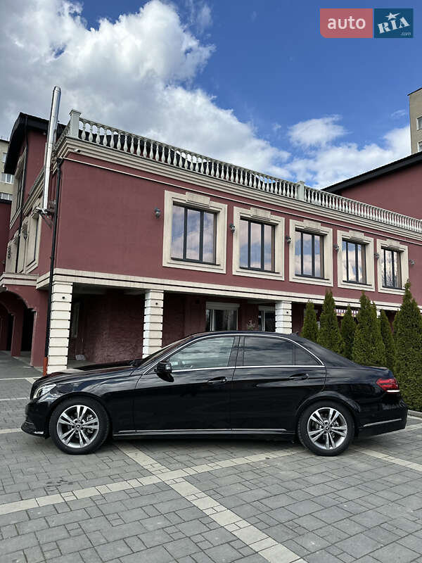 Седан Mercedes-Benz E-Class 2013 в Долине