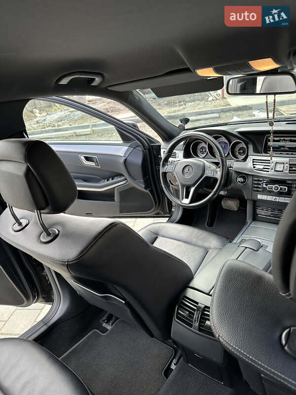Седан Mercedes-Benz E-Class 2013 в Долине