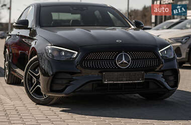 Седан Mercedes-Benz E-Class 2021 в 
