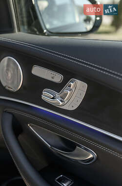 Седан Mercedes-Benz E-Class 2021 в 
