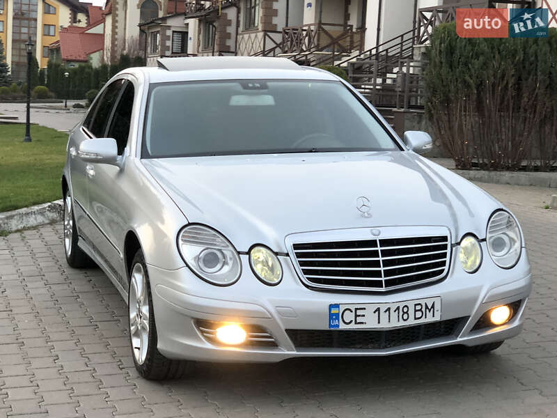 Седан Mercedes-Benz E-Class 2008 в 