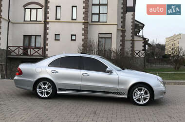 Седан Mercedes-Benz E-Class 2008 в 